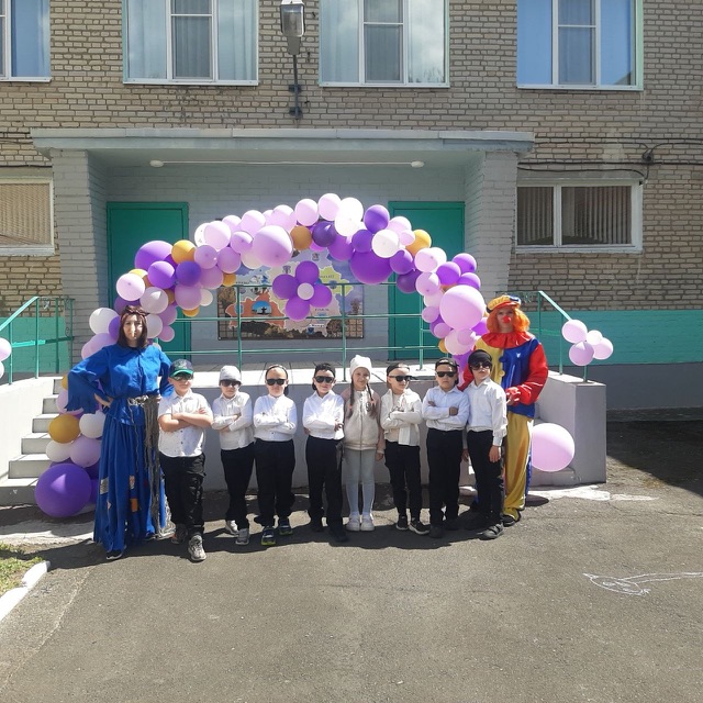 Уважаемые коллеги, родители воспитанников, с Днем защиты детей!